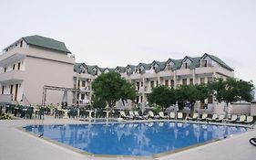 Ares Hotel